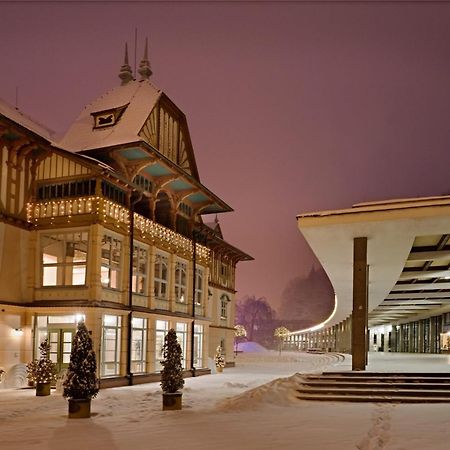 Апартаменты Kapsle Лугачовице Экстерьер фото