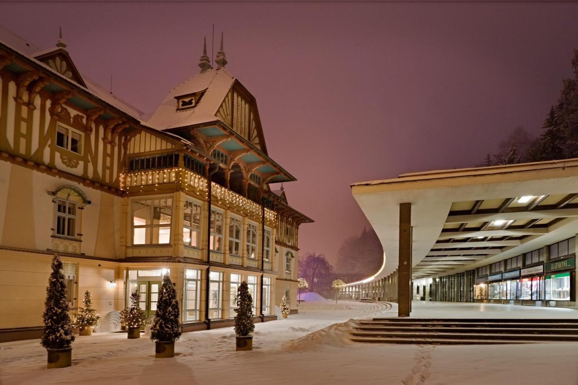 Апартаменты Kapsle Лугачовице Экстерьер фото